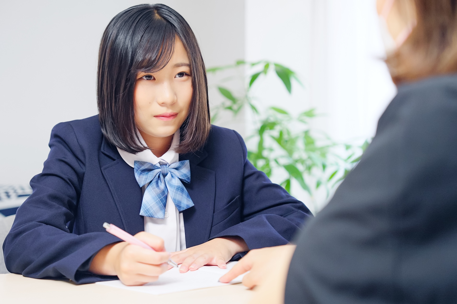 高校生の塾代の相場は？塾選びのポイントや費用を抑えるコツも解説